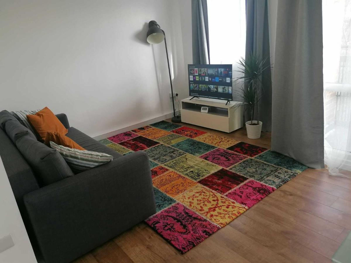 White City Apartment, Your London Stay Zewnętrze zdjęcie